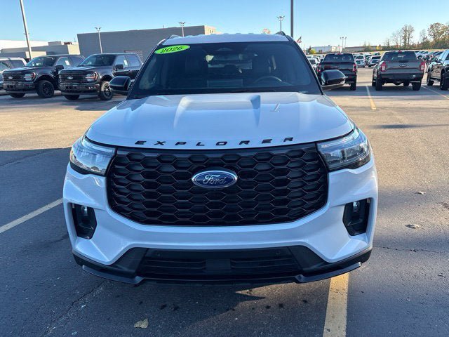 Used 2026 Ford Explorer ST-Line w/ ST-Line Street Pack AWD/4WD image 19