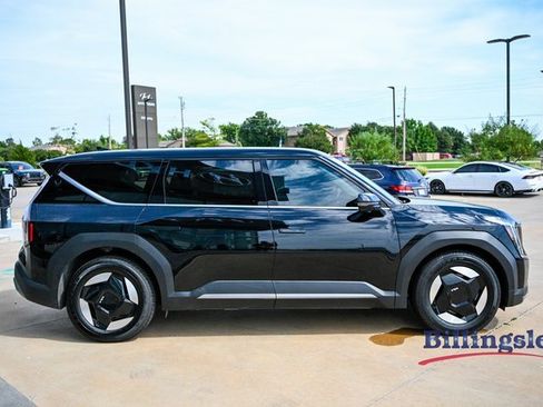 Used 2024 Kia EV9 Light Long Range image 6