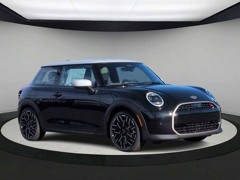 New 2026 MINI Cooper S image 2