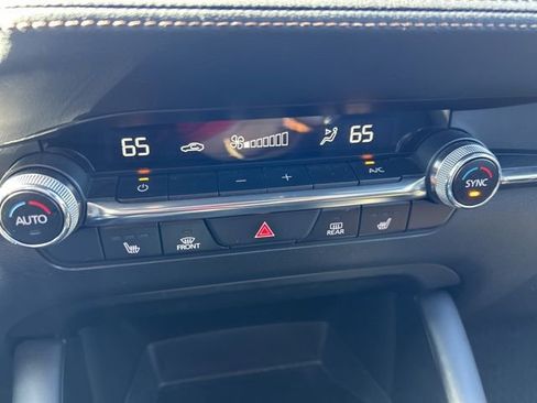 Used 2022 MAZDA MAZDA3 s image 15