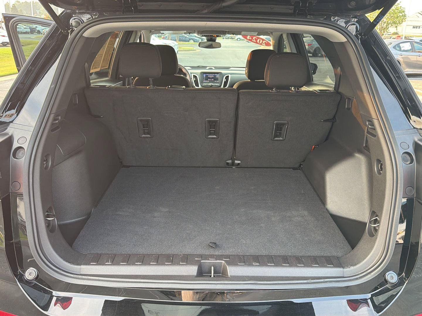 Used 2024 Chevrolet Equinox LT FWD image 31