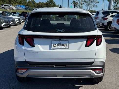 Used 2026 Hyundai Tucson SE FWD image 10