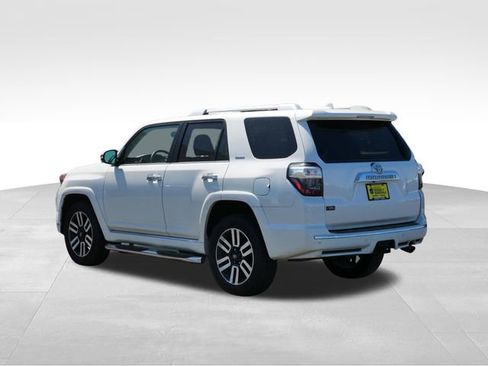 Used 2016 Toyota 4Runner Limited AWD/4WD image 5