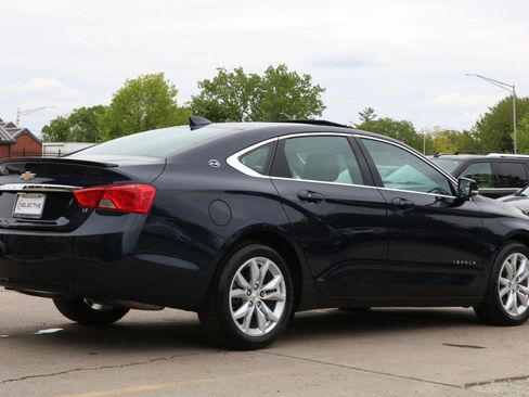 Used 2019 Chevrolet Impala LT w/ Sunroof and Spoiler Package FWD image 9
