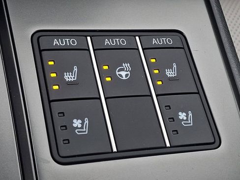 Used 2026 Lexus UX 300h 300h Premium w/ Accessory Package (Z1) image 24