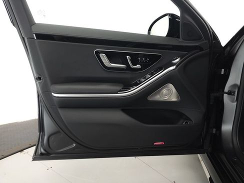 Used 2024 Mercedes-Benz S 500 4MATIC w/ AMG Line image 5