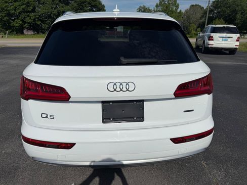 Used 2019 Audi Q5 2.0T Premium w/ Convenience Package AWD/4WD image 6