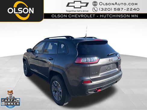 Used 2022 Jeep Cherokee Trailhawk image 3