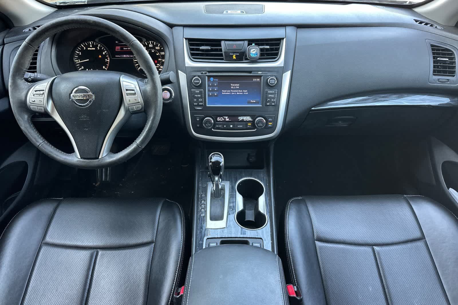 Used 2016 Nissan Altima 2.5 SL w/ 2.5 Technology w/LED Package FWD image 4