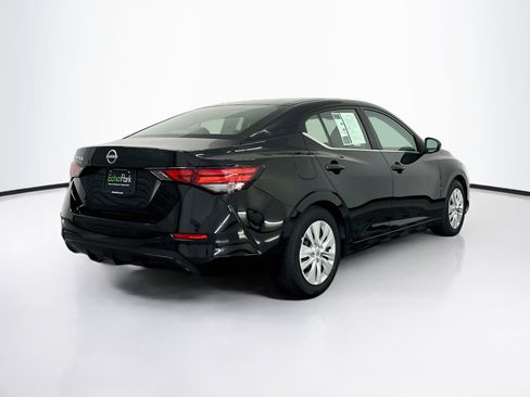 Used 2025 Nissan Sentra S FWD image 9