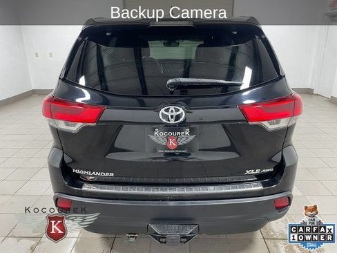 Used 2017 Toyota Highlander XLE AWD/4WD image 5
