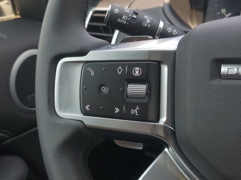 Used 2026 Land Rover Discovery Limited Edition AWD/4WD image 23