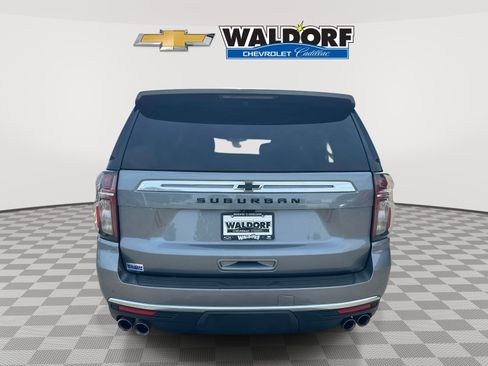 Used 2022 Chevrolet Suburban High Country AWD/4WD image 5