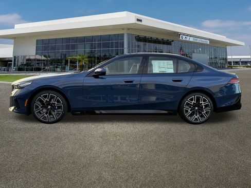 New 2026 BMW 530i xDrive w/ M Sport Package image 6