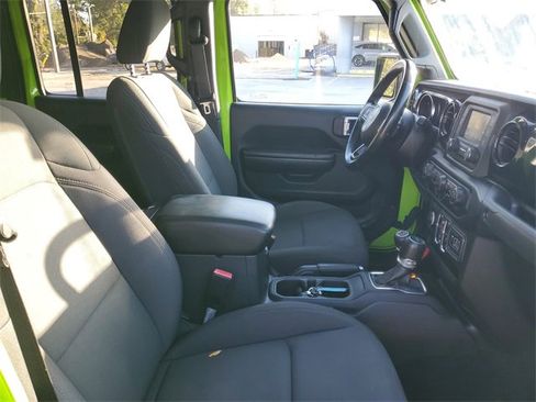 Used 2021 Jeep Gladiator Willys image 35
