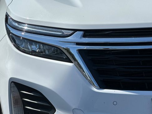 Used 2024 Chevrolet Equinox LT image 43