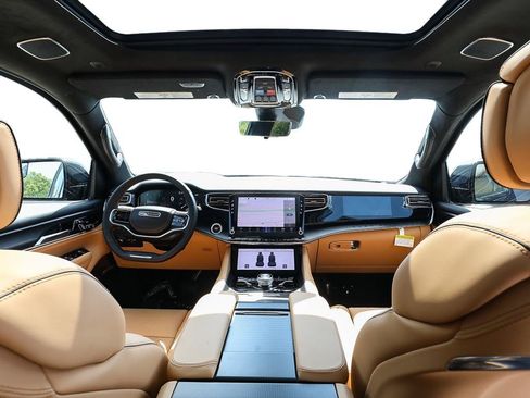 New 2026 Jeep Grand Wagoneer Summit AWD/4WD image 24
