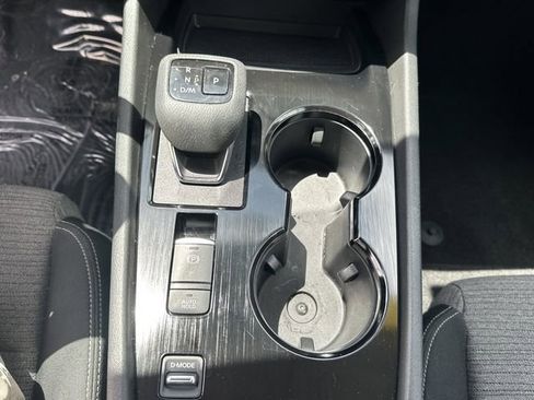 Certified 2023 Nissan Rogue SV FWD image 24
