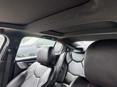Used 2022 Cadillac CT5 V RWD image 5