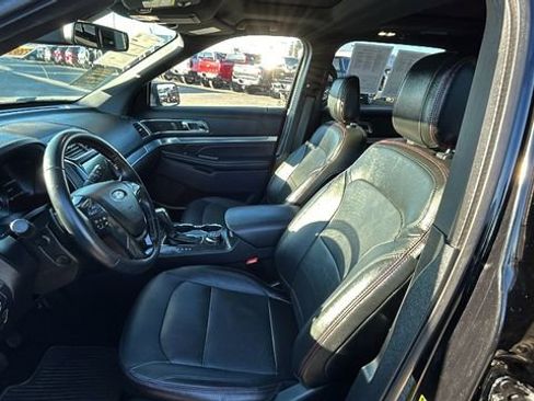 Certified 2018 Ford Explorer Sport w/ Equipment Group 401A image 19