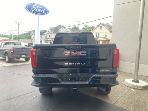 Used 2024 GMC Sierra 3500 Denali AWD/4WD image 5