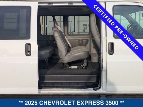 Used 2025 Chevrolet Express 3500 LT w/ LT Preferred Equipment Group RWD image 15