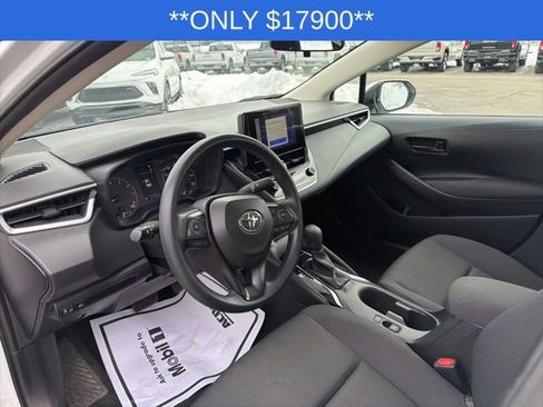 Used 2024 Toyota Corolla LE image 17