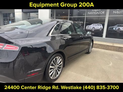 Used 2019 Lincoln MKZ Reserve FWD image 12