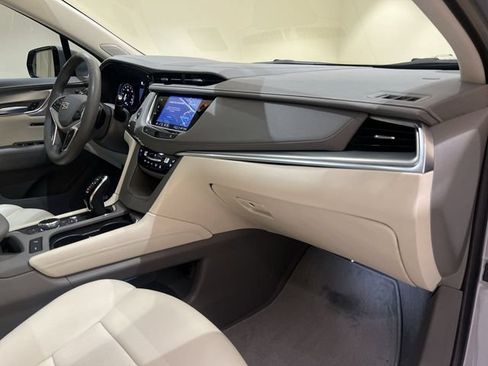Certified 2024 Cadillac XT5 Premium Luxury w/ Technology Package FWD image 27