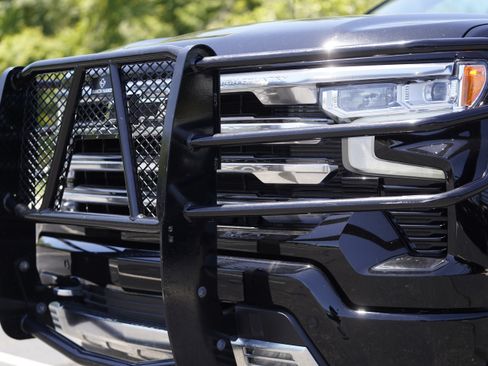Used 2024 Chevrolet Silverado 1500 High Country AWD/4WD image 40