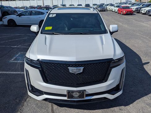 Used 2022 Cadillac Escalade ESV Sport Platinum image 3