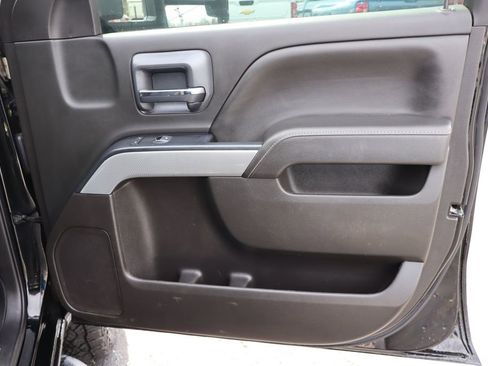 Used 2019 Chevrolet Silverado 2500 LT w/ Midnight Edition image 22