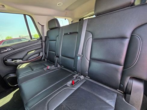 Used 2018 GMC Yukon SLT w/ Open Road Package AWD/4WD image 16