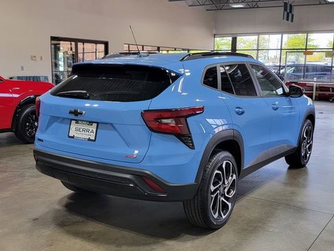 Certified 2024 Chevrolet Trax RS w/ Sunroof Package FWD image 5
