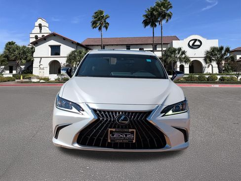 Used 2024 Lexus ES 350 w/ Premium Package FWD image 6