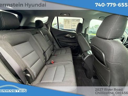 Used 2022 GMC Terrain SLE FWD image 24