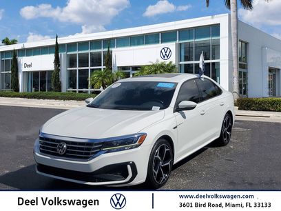 Certified 2022 Volkswagen Passat 2.0T R-Line