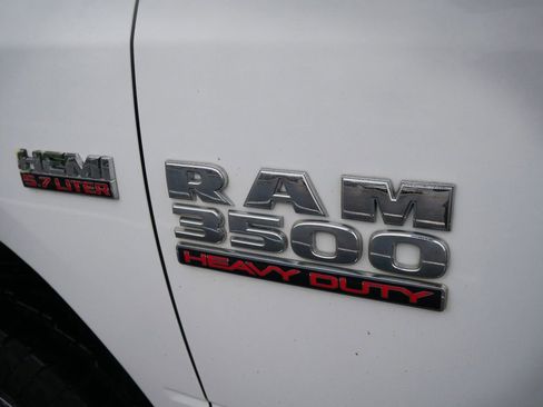 Used 2014 RAM 3500 Tradesman w/ Chrome Appearance Group image 19