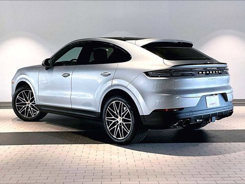 New 2026 Porsche Cayenne Coupe image 3
