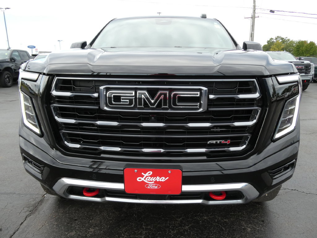 Certified 2025 GMC Yukon XL AT4 w/ AT4 Premium Package AWD/4WD image 11