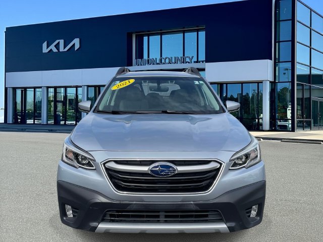 Used 2021 Subaru Outback Limited w/ Popular Package #2 AWD/4WD image 2