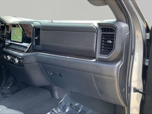 Used 2023 GMC Sierra 1500 Elevation image 18