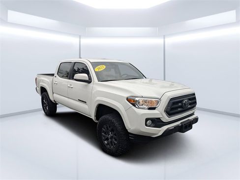 Used 2023 Toyota Tacoma SR5 image 40
