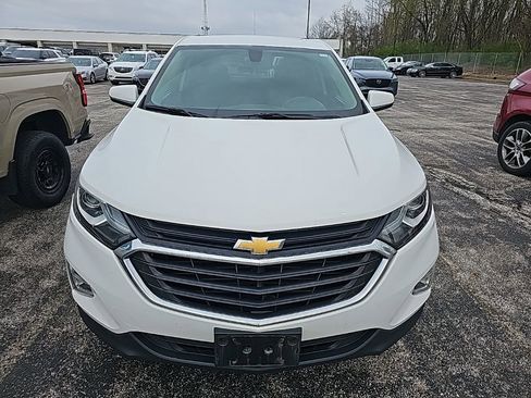 Used 2019 Chevrolet Equinox LT image 2