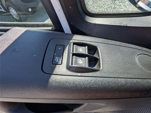 Used 2023 RAM ProMaster 2500 FWD image 17