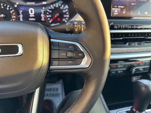 Certified 2025 Jeep Compass Latitude image 22