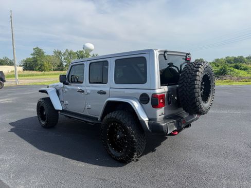 Used 2018 Jeep Wrangler Unlimited Rubicon AWD/4WD image 5