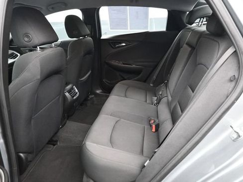 Used 2025 Chevrolet Malibu LT FWD image 9