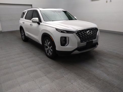 Used 2020 Hyundai Palisade SEL w/ Premium Package FWD image 13