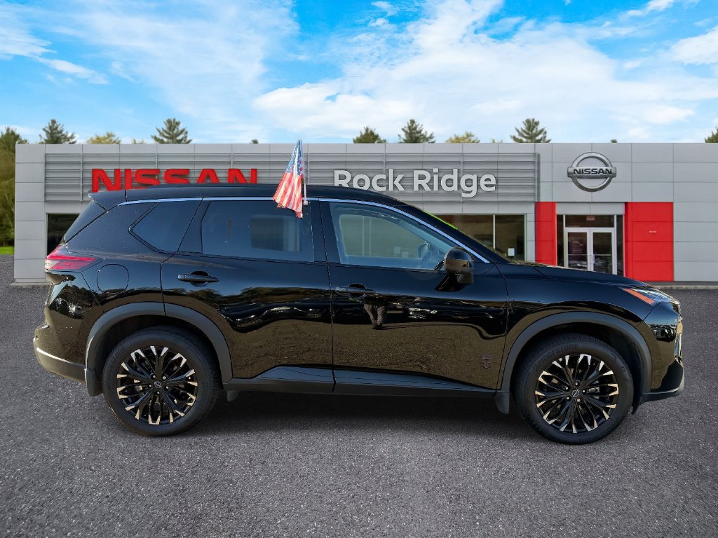Used 2026 Nissan Rogue Dark Armor AWD/4WD image 7